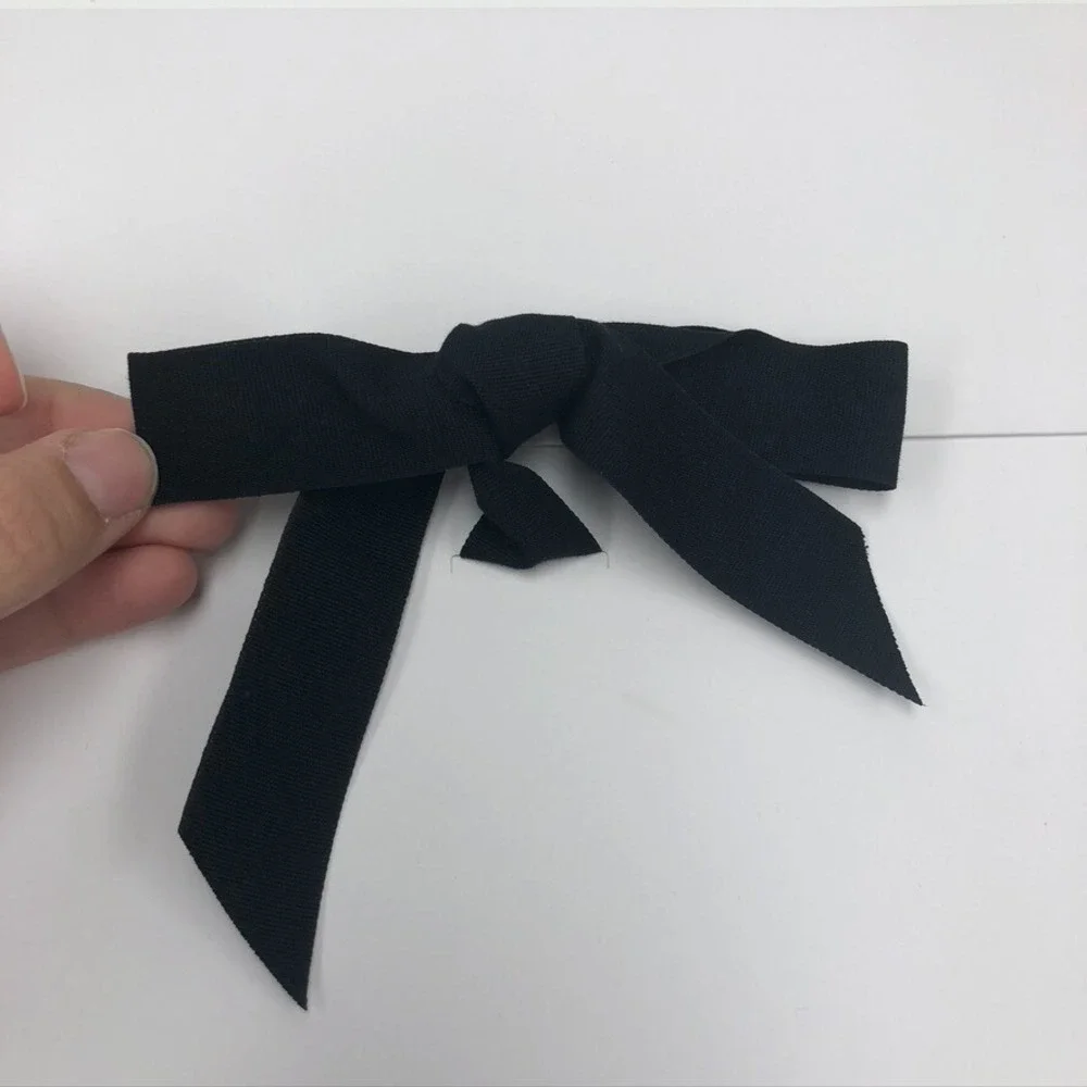 Chanel Authentic White Paper Bow Box Gift Shopping 15.75x12.75x3